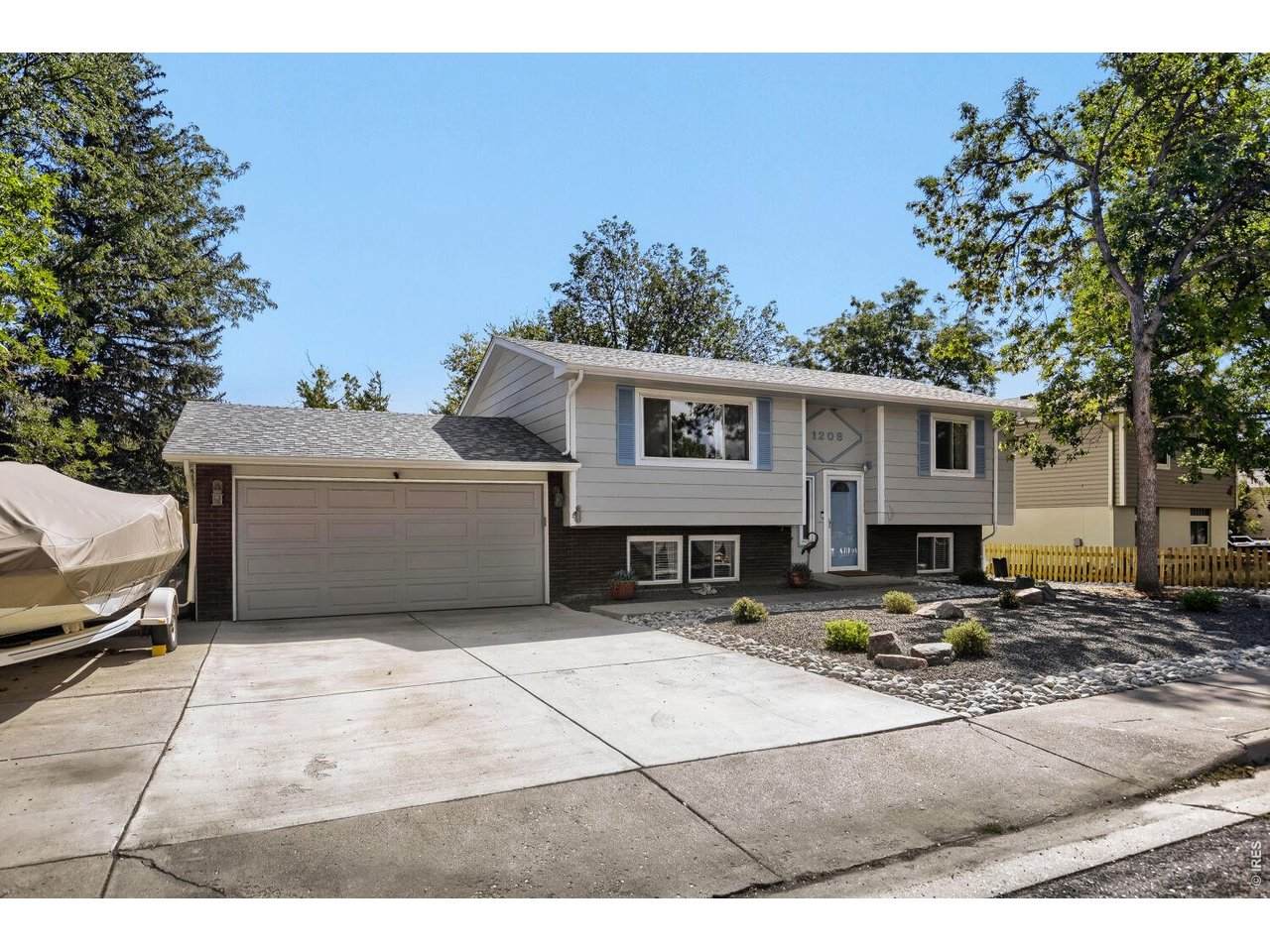 1208 Juliana Dr - Photo 1