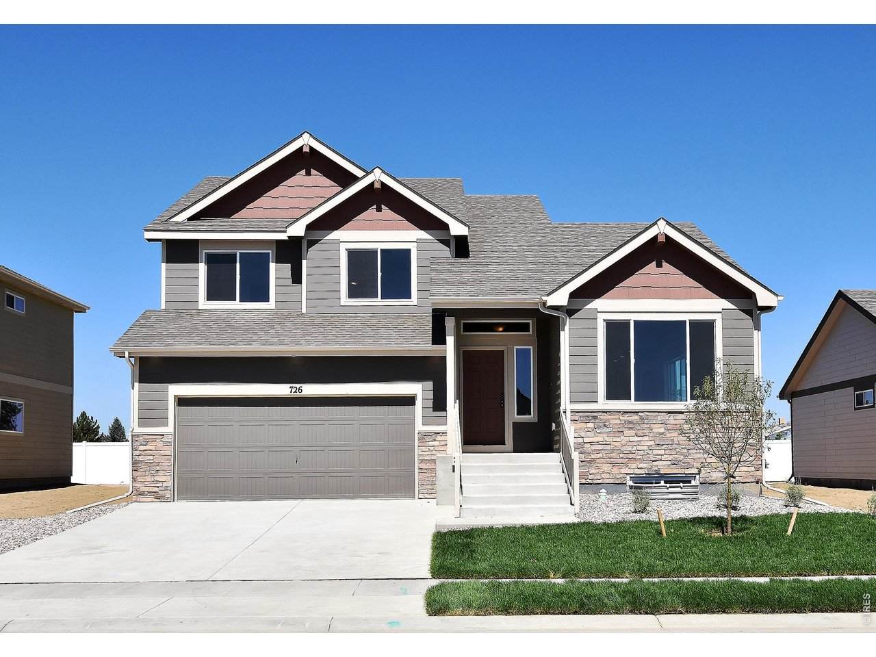 520 85th Ave - Photo 1