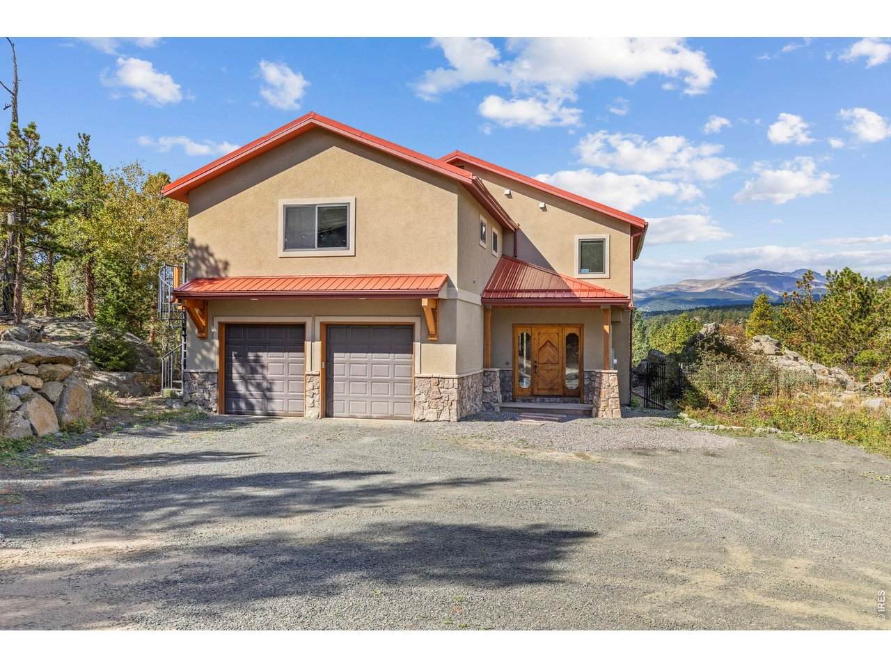 401 Shady Holw - Photo 1