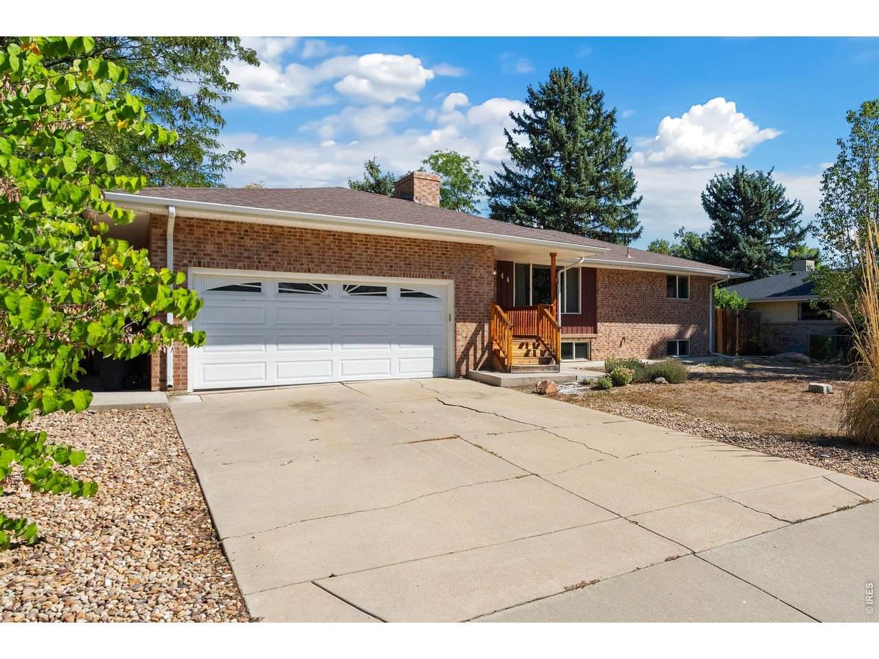 44 Dartmouth Cir - Photo 1