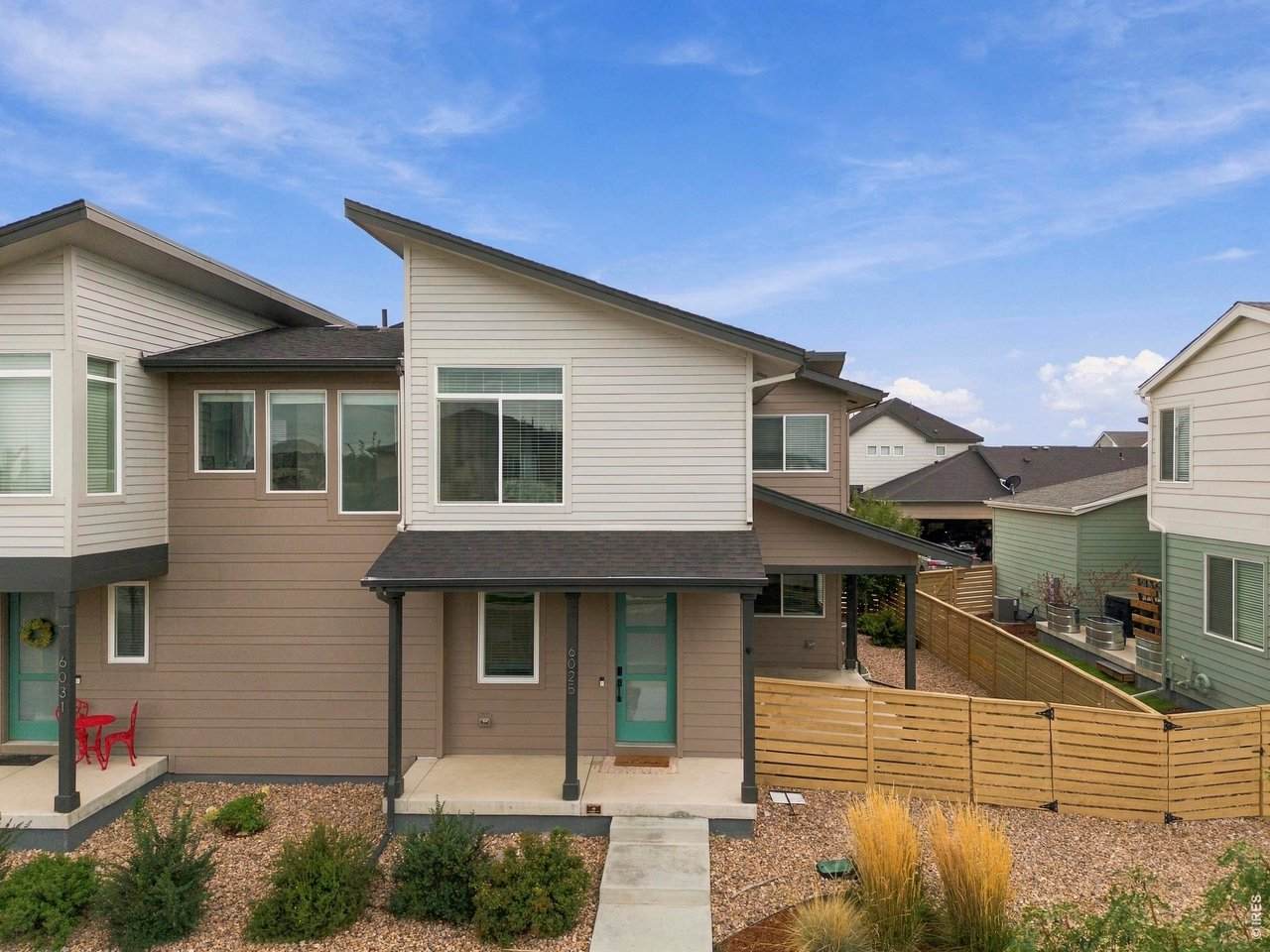 6025 Denys Dr - Photo 1