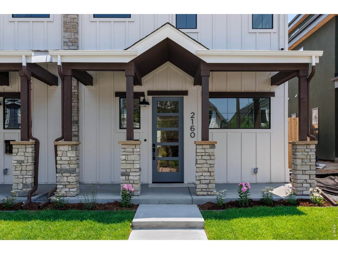 2160 Grant St - Photo 1