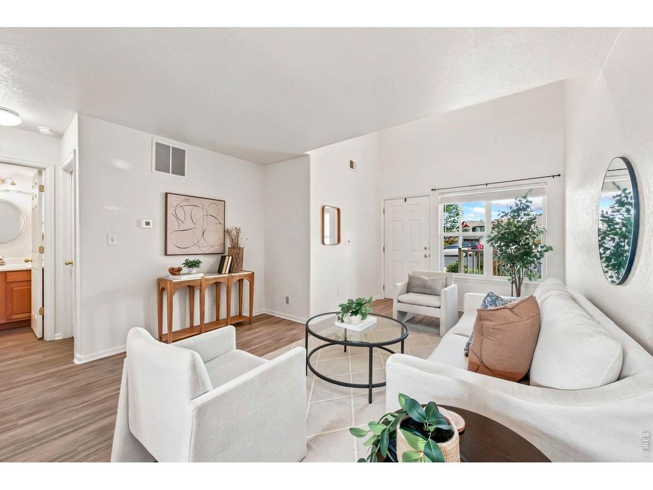 802 Waterglen Dr - Photo 1
