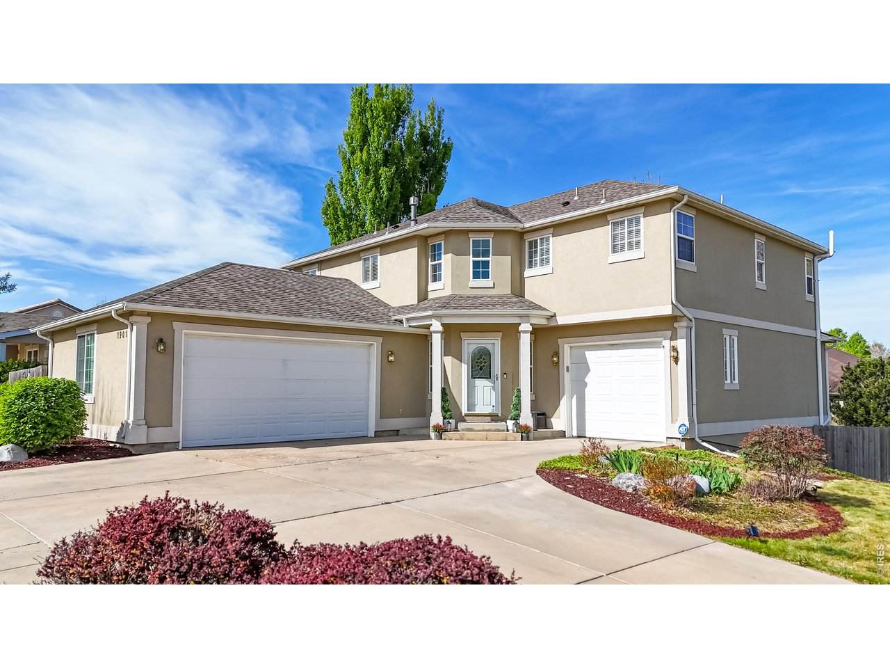 1901 74th Ave - Photo 1