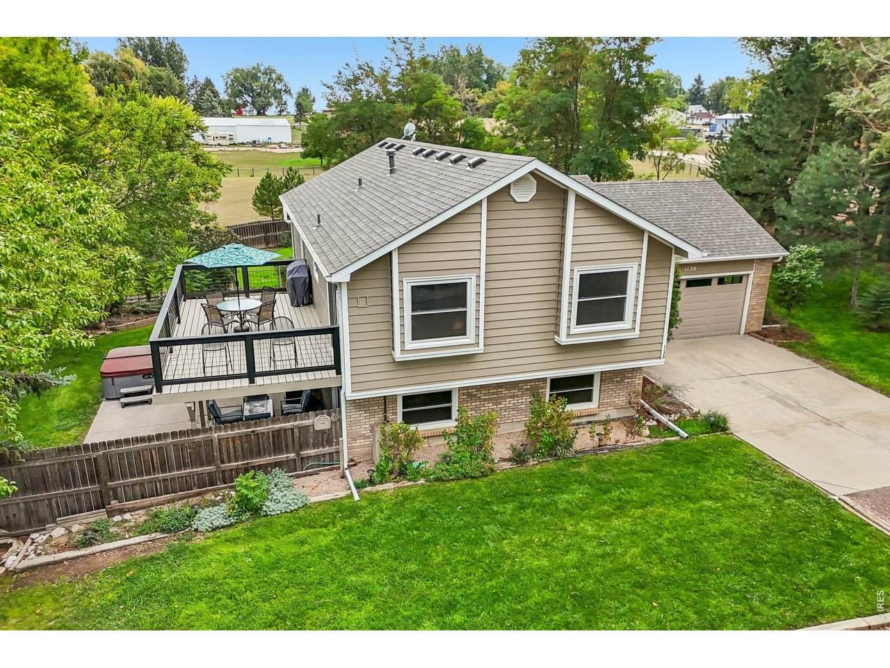 1120 Cody Dr - Photo 1