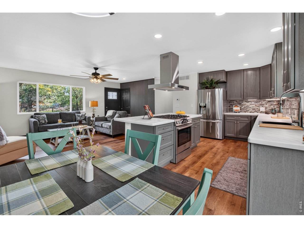533 Impala Dr - Photo 1
