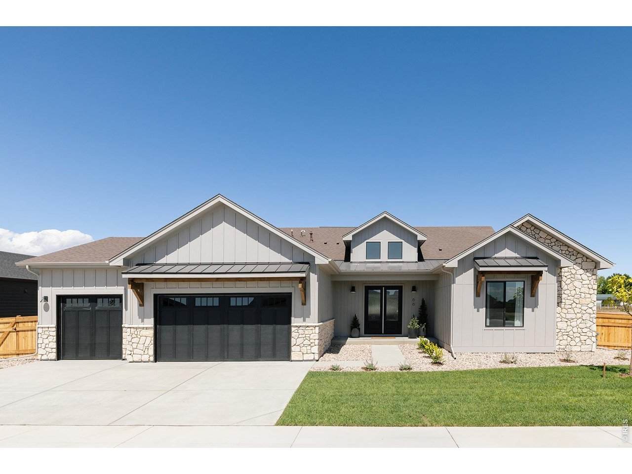 66 Blue Fortune Dr - Photo 1