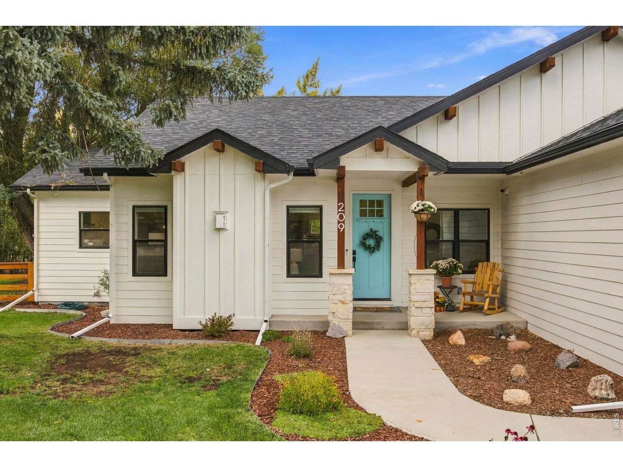 209 Ranch Acres Dr - Photo 1