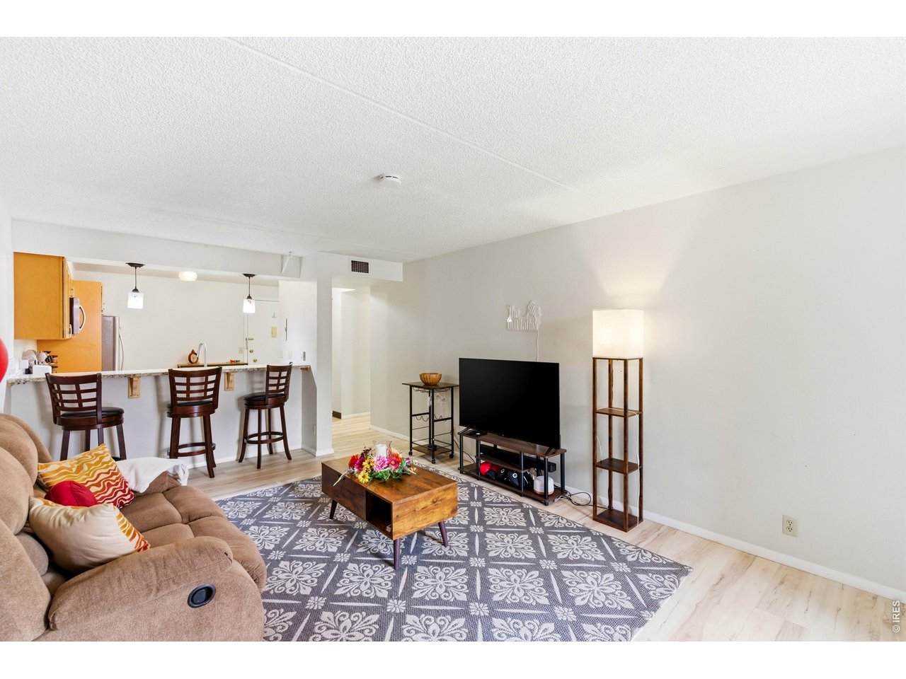 805 29th St - Photo 1