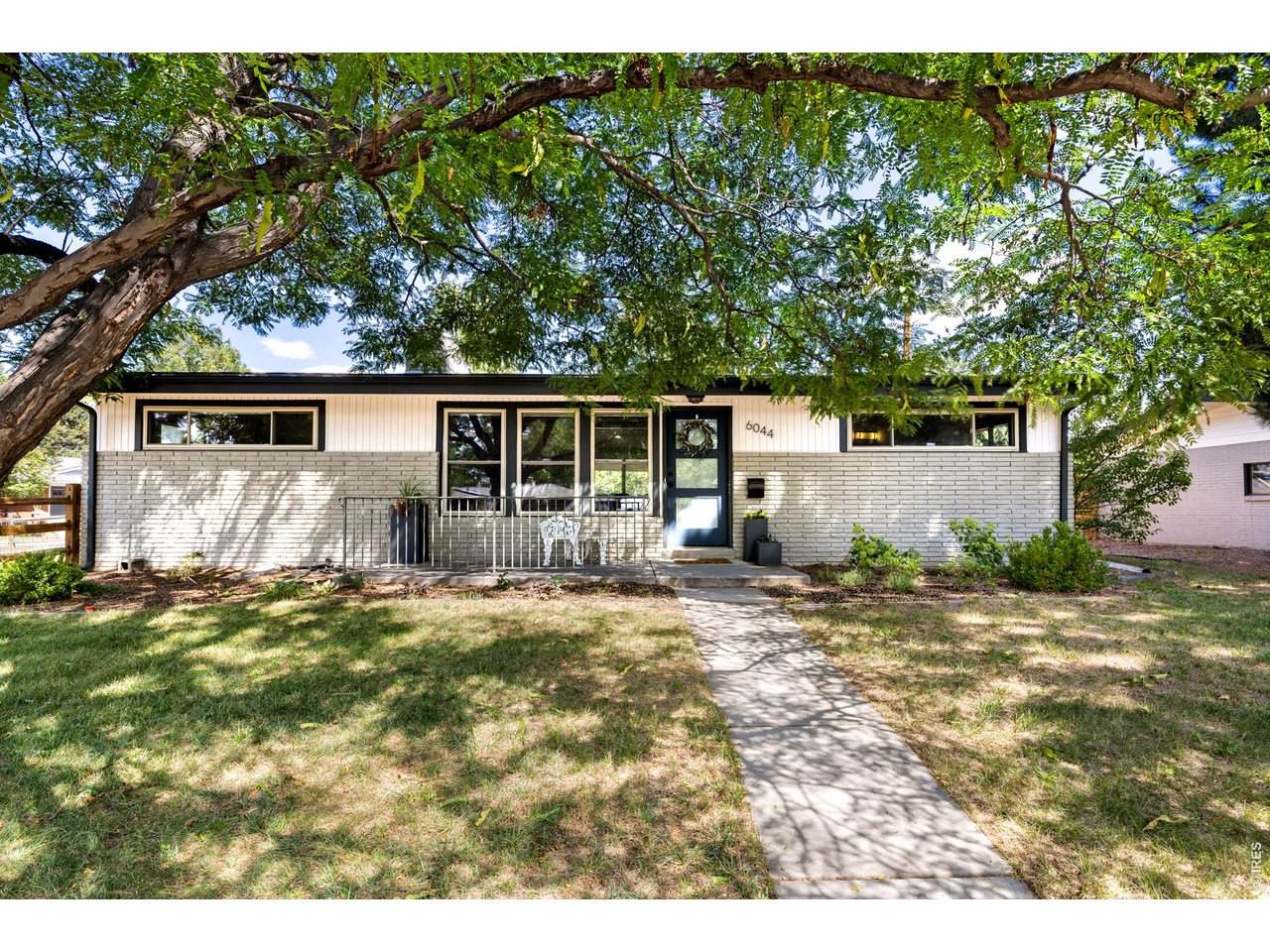 6044 Fairfield St - Photo 1