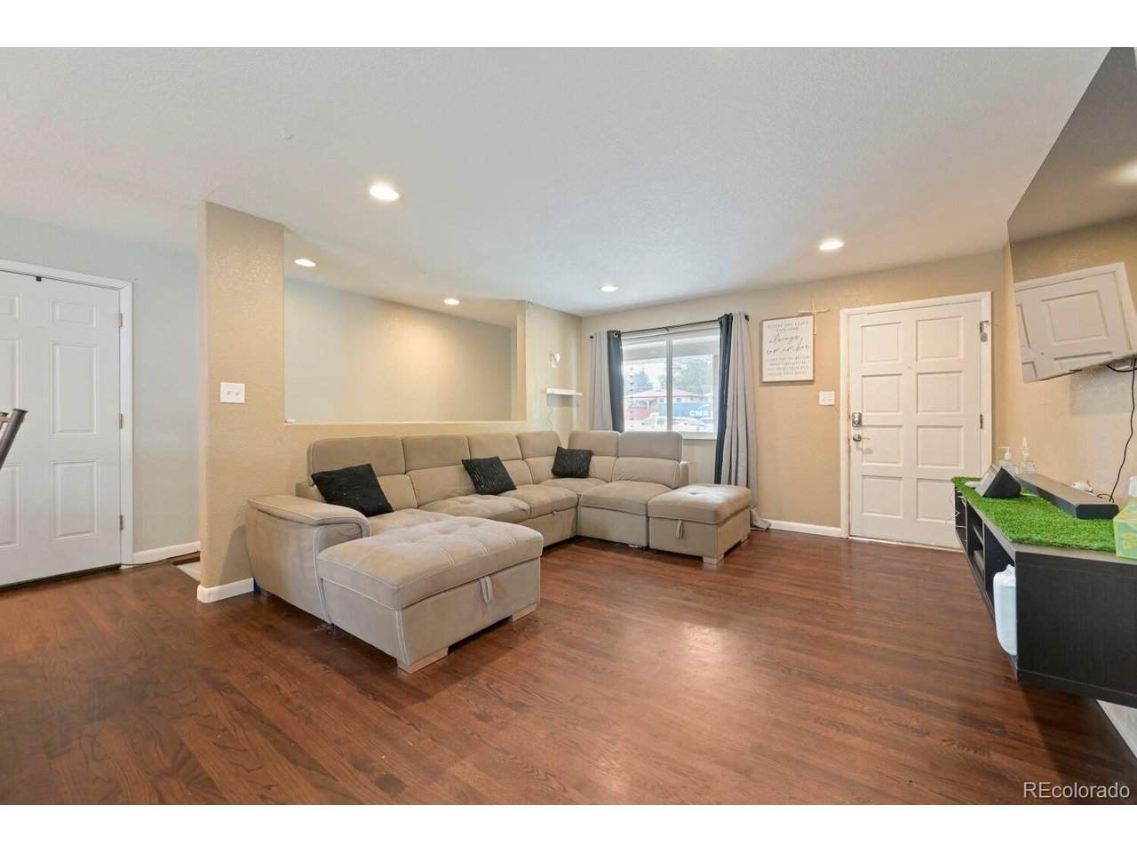 1248 Eaton St - Photo 1
