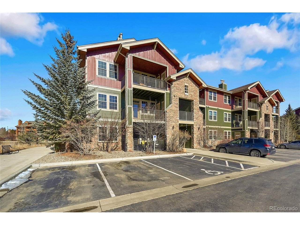 150 Village Rd - Photo 1