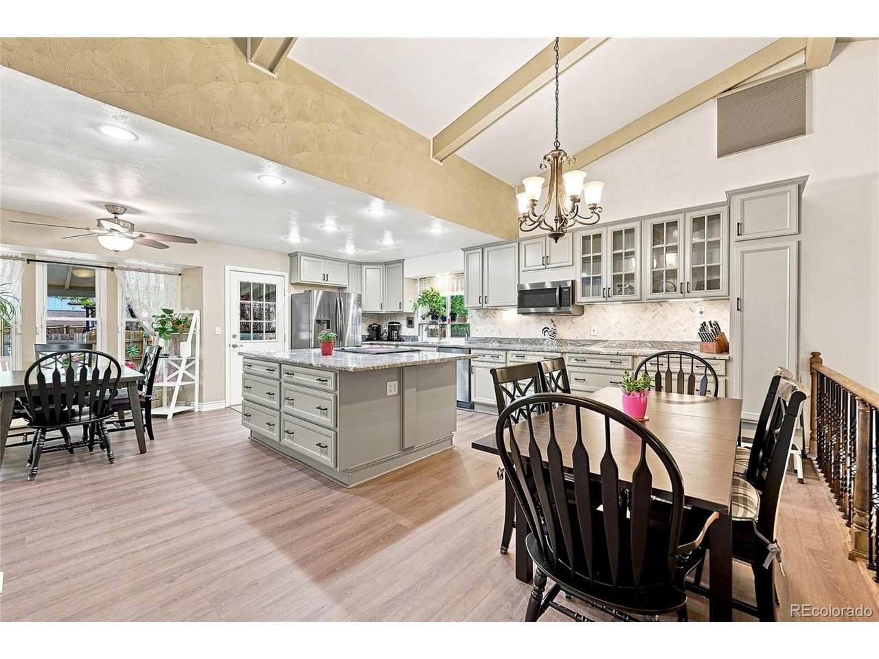 1570 Macon St - Photo 1