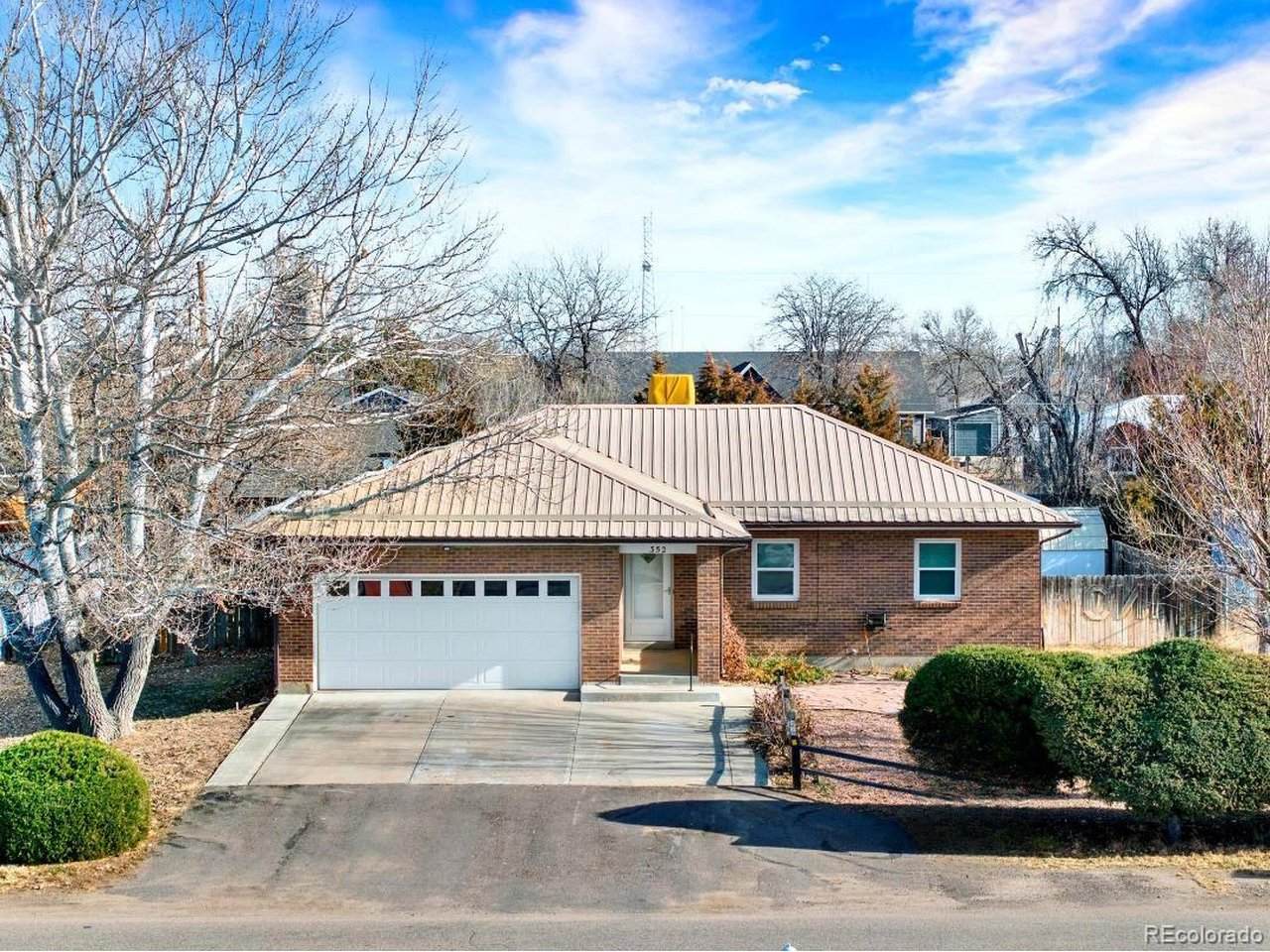 352 Main St - Photo 1