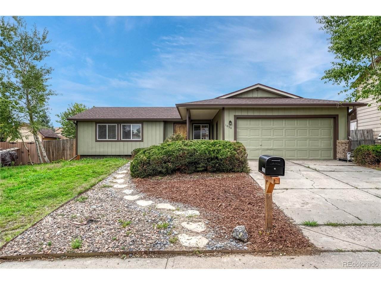 1050 Waco Way - Photo 1
