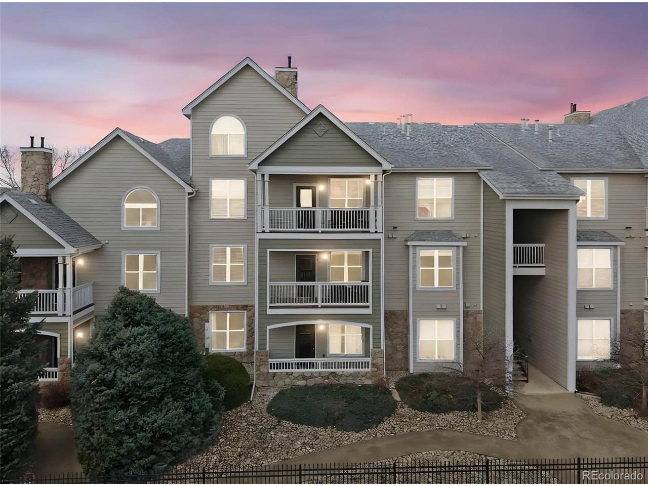 6013 Castlegate Dr - Photo 1