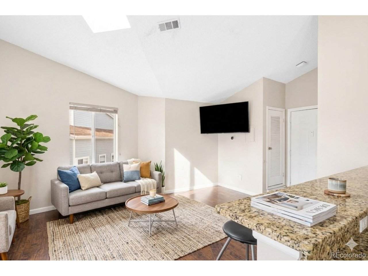 5620 80th Pl - Photo 1