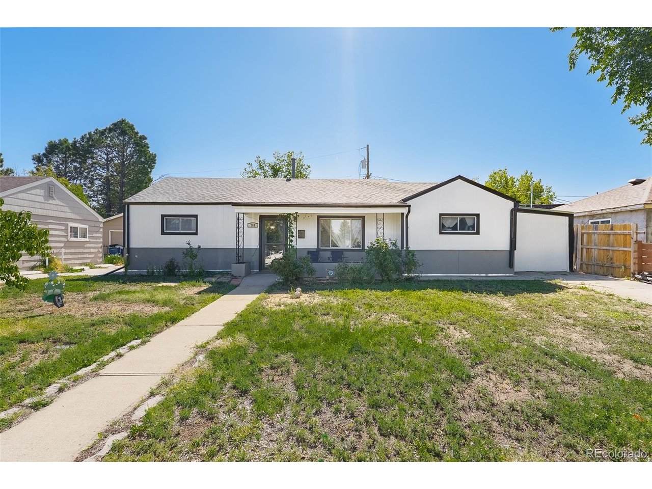 708 Zion St - Photo 1