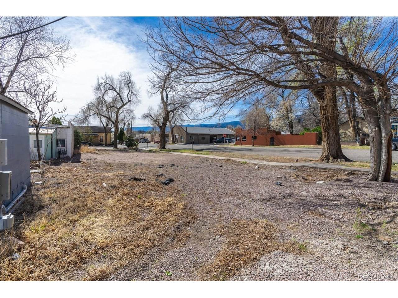 301 Macon Ave - Photo 1