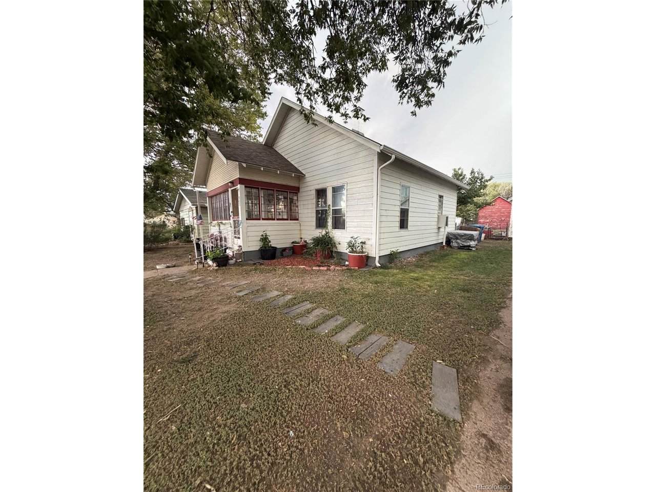 307 Elm St - Photo 1
