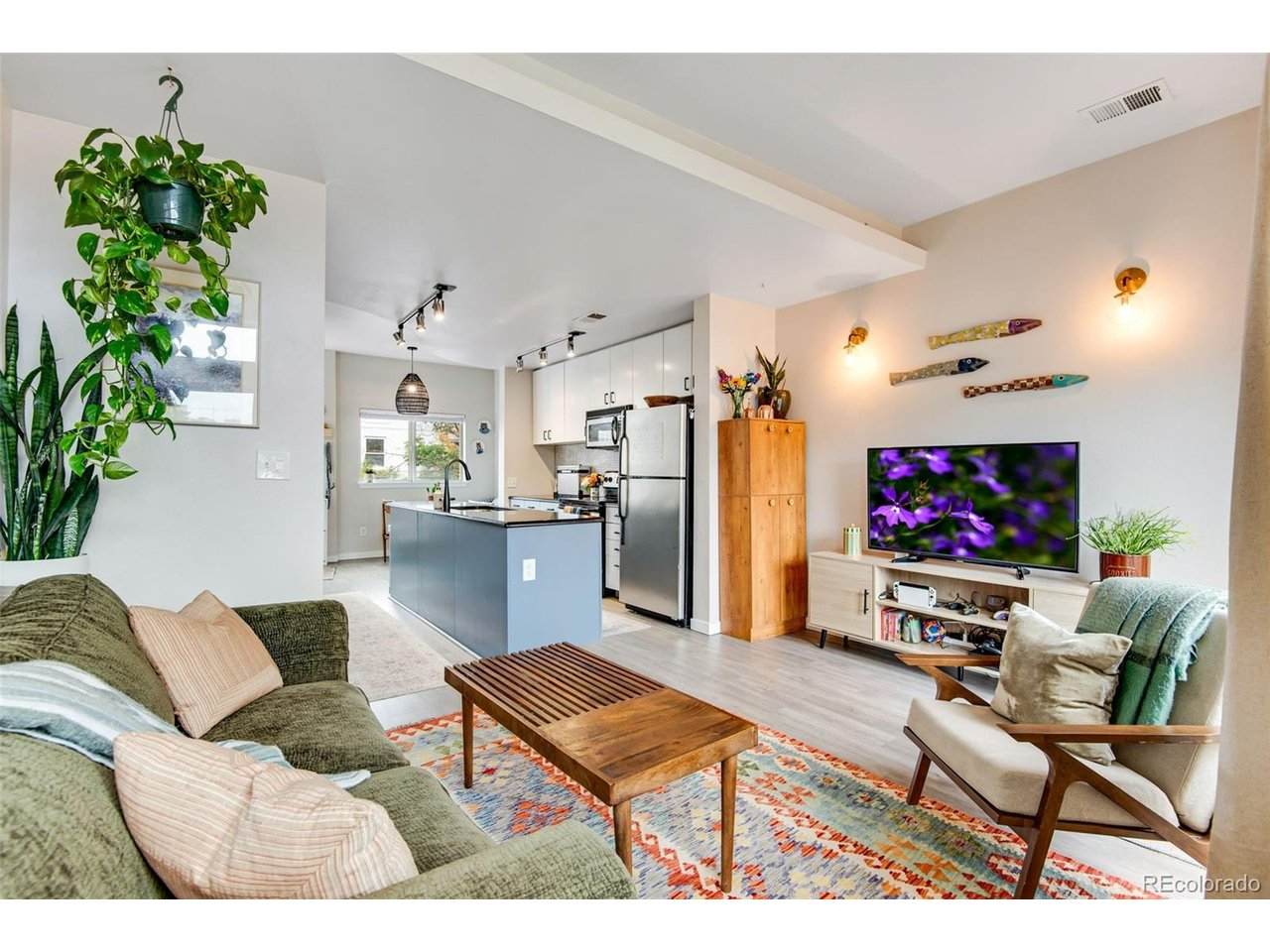 500 30th St - Photo 1