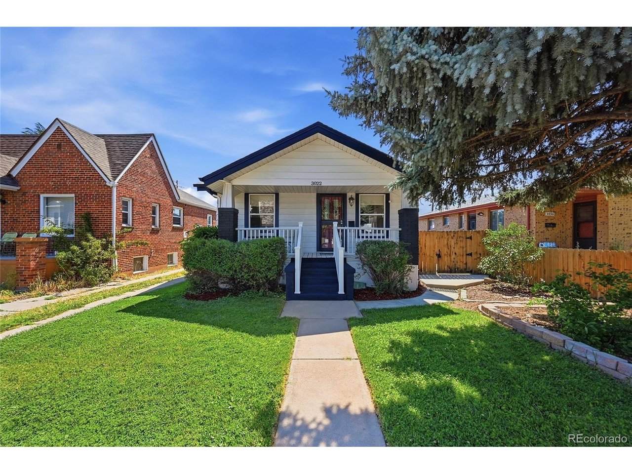 3022 Acoma St - Photo 1
