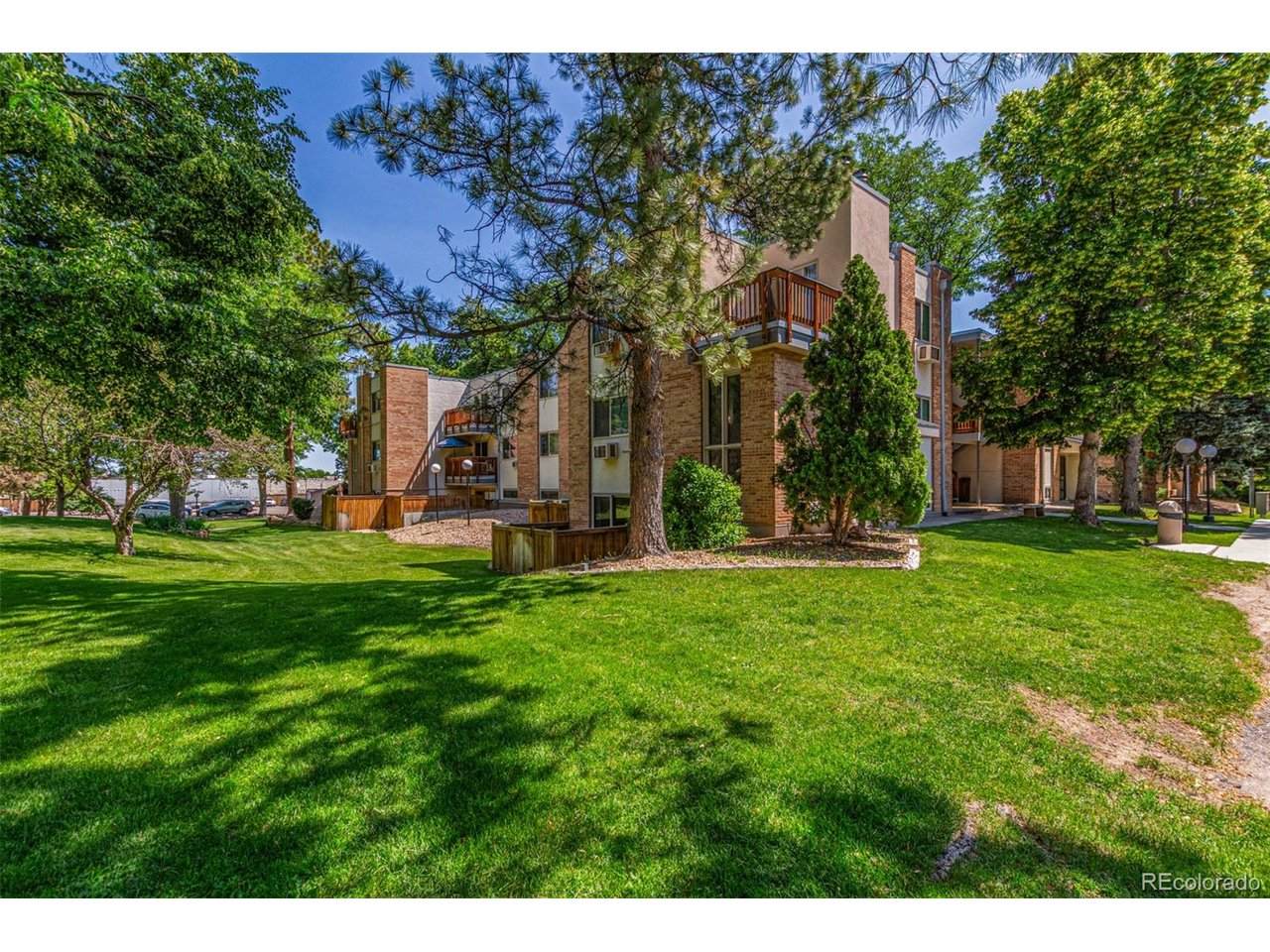 6455 Bates Ave - Photo 1