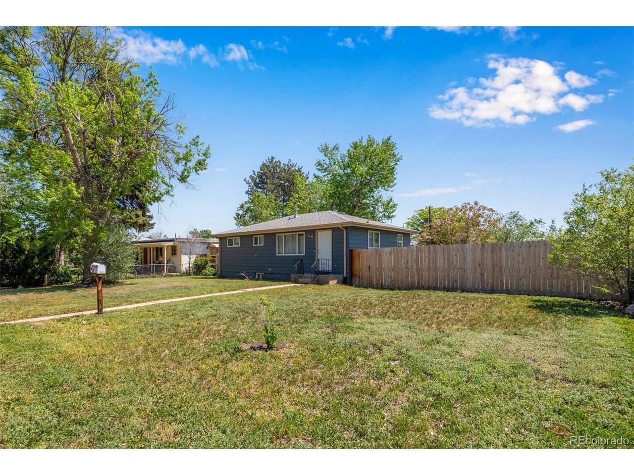934 Linley Ct - Photo 1
