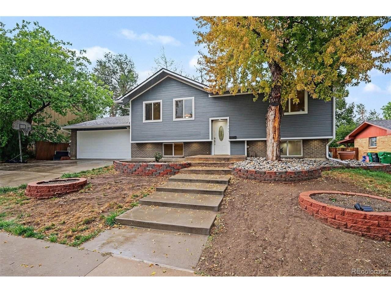 7347 Spruce St - Photo 1
