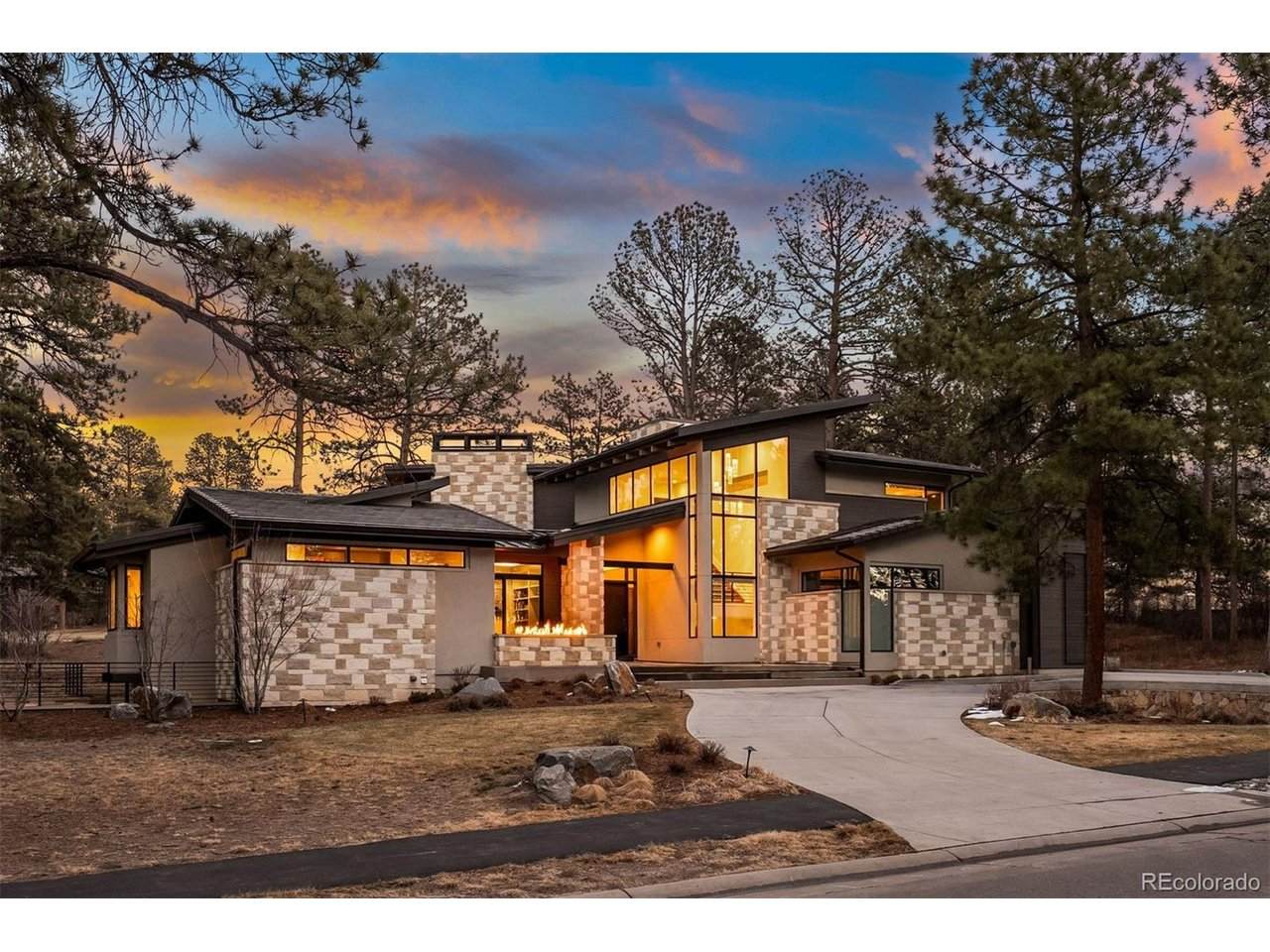 948 Country Club Pkwy - Photo 1