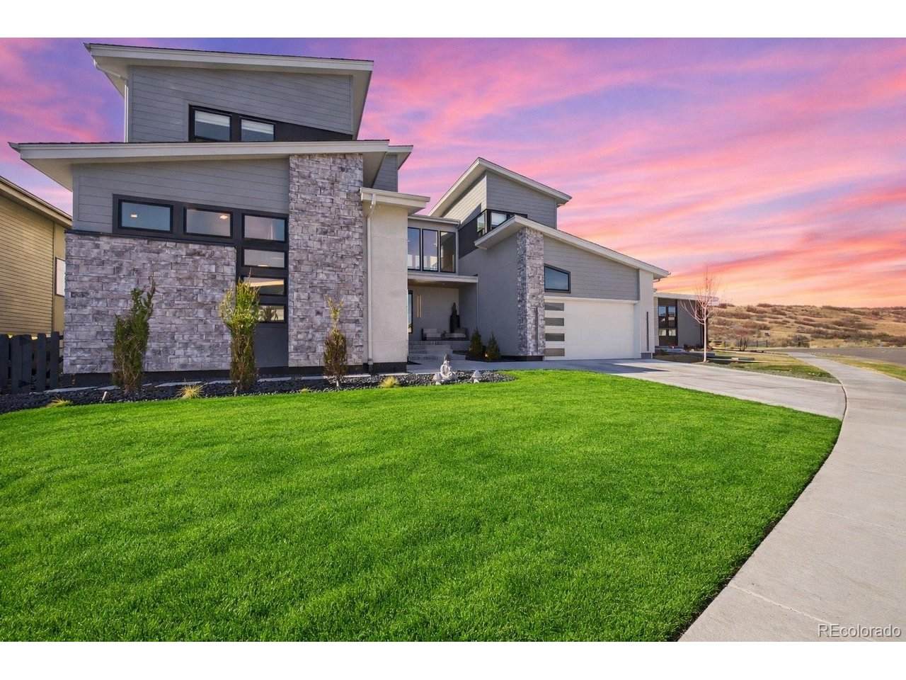 7437 Skygazer St - Photo 1