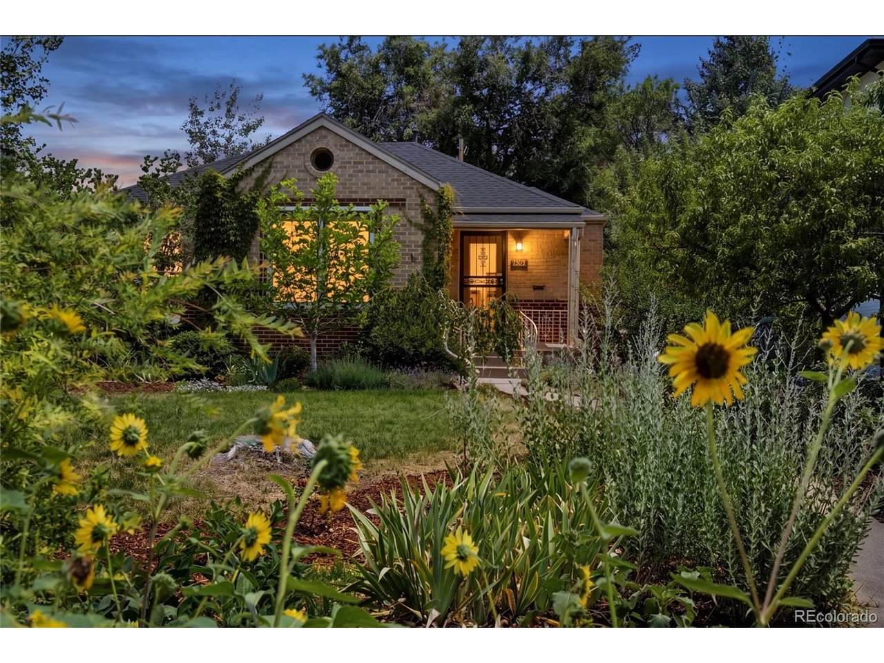 1564 Josephine St - Photo 1
