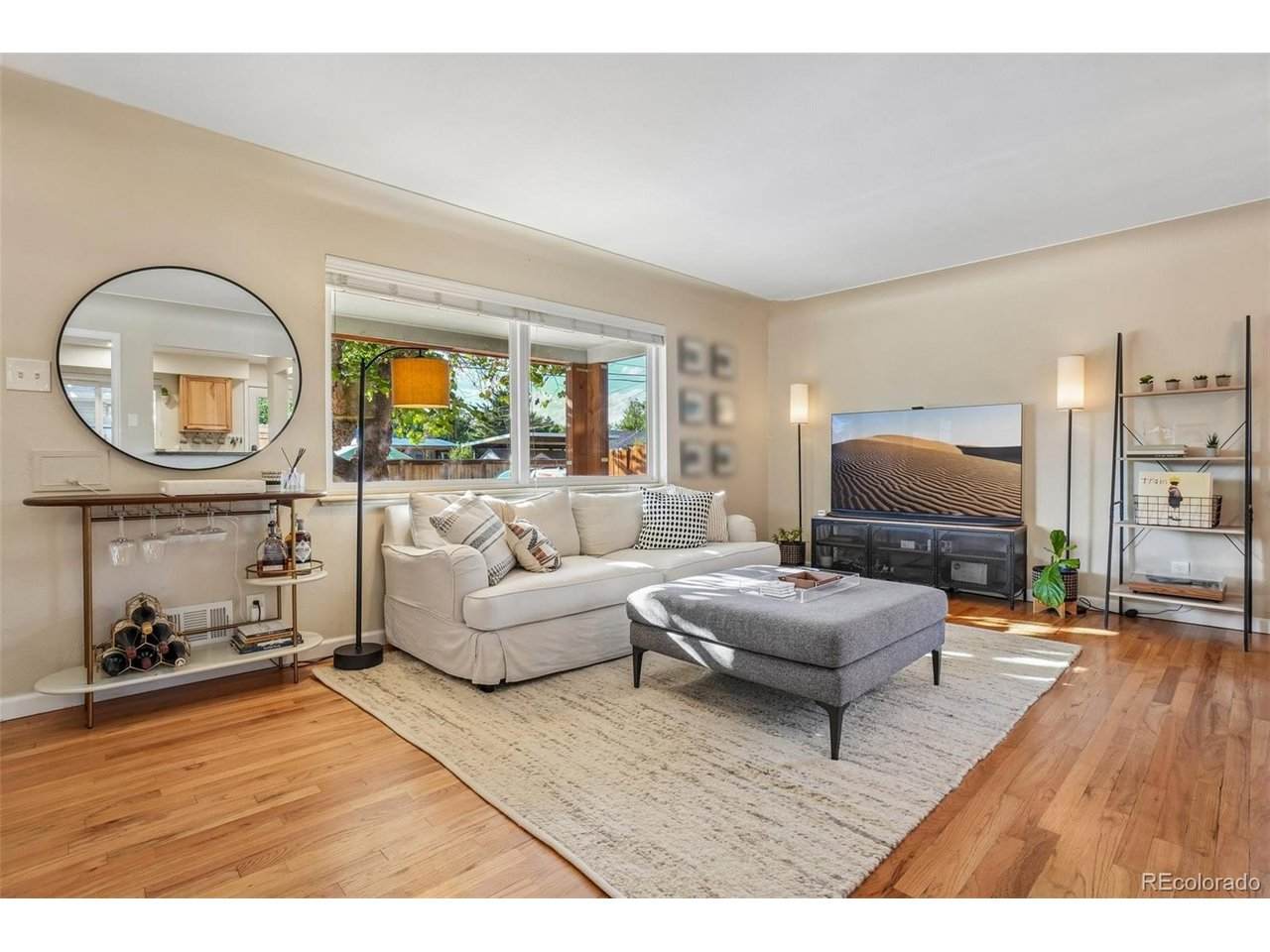 https://bt-photos.global.ssl.fastly.net/ires/orig_boomver_1_2593626-2.jpg