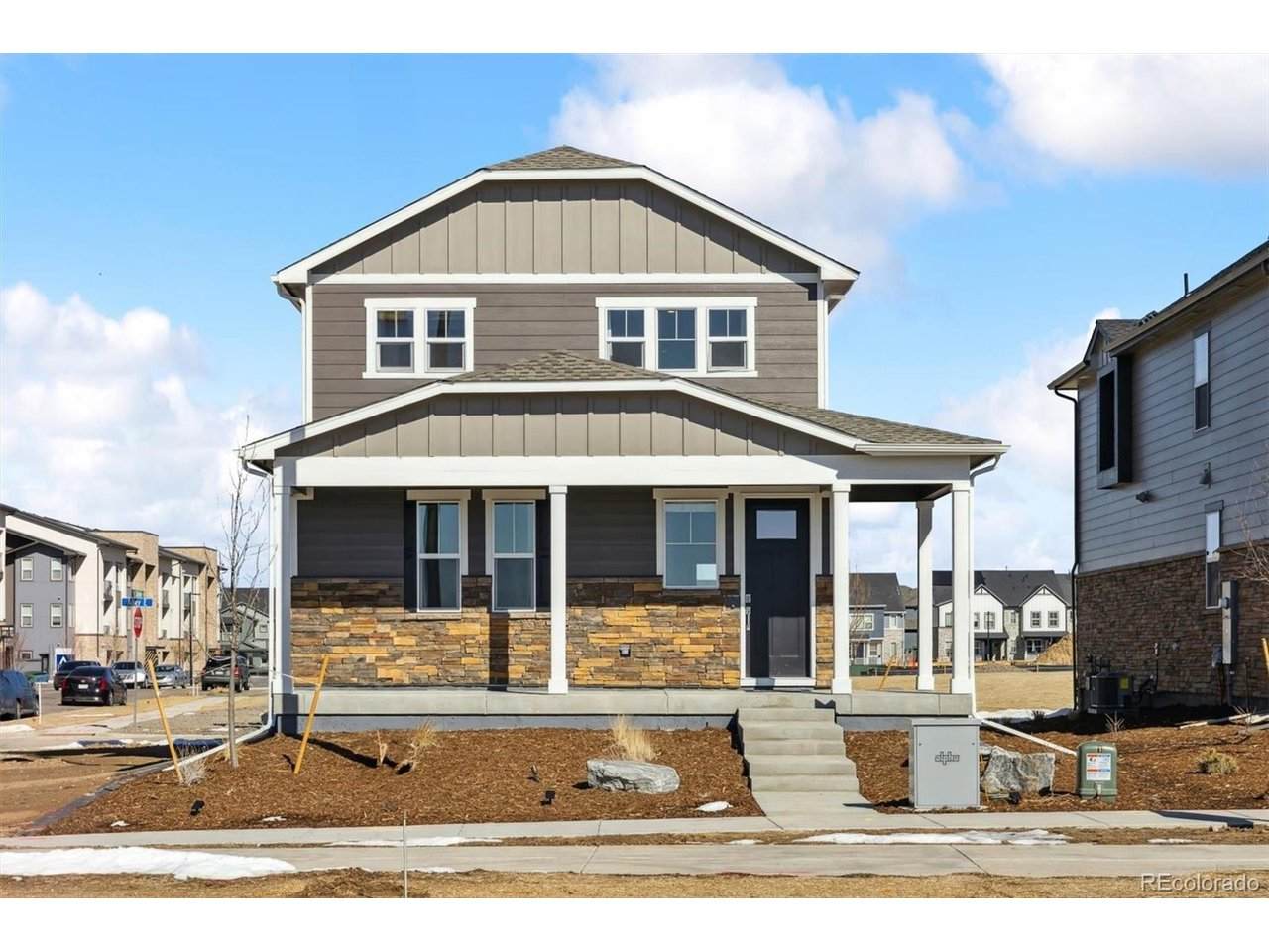 706 Tempe St - Photo 1