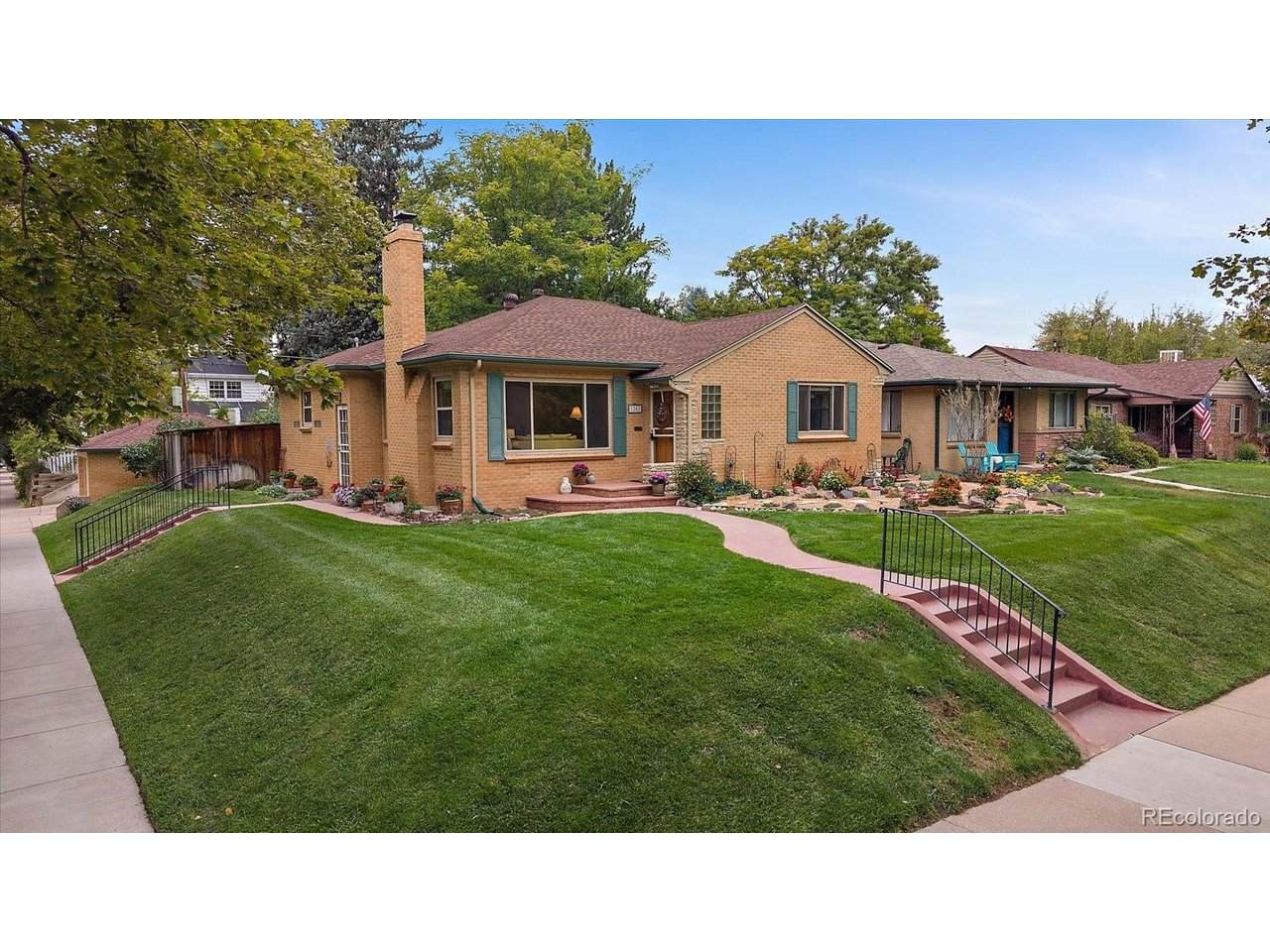 1201 Hudson St - Photo 1