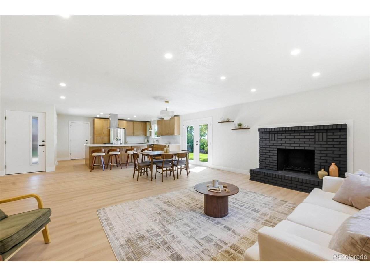 2126 Yarrow St - Photo 1