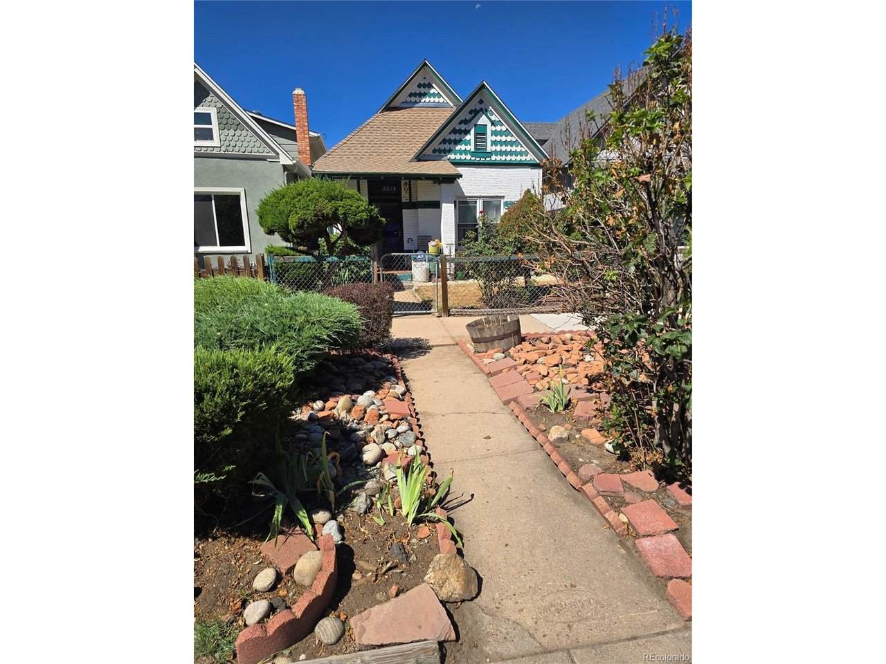 3213 Marion St - Photo 1