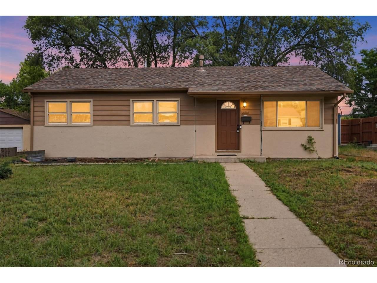 2818 Merry Ln - Photo 1