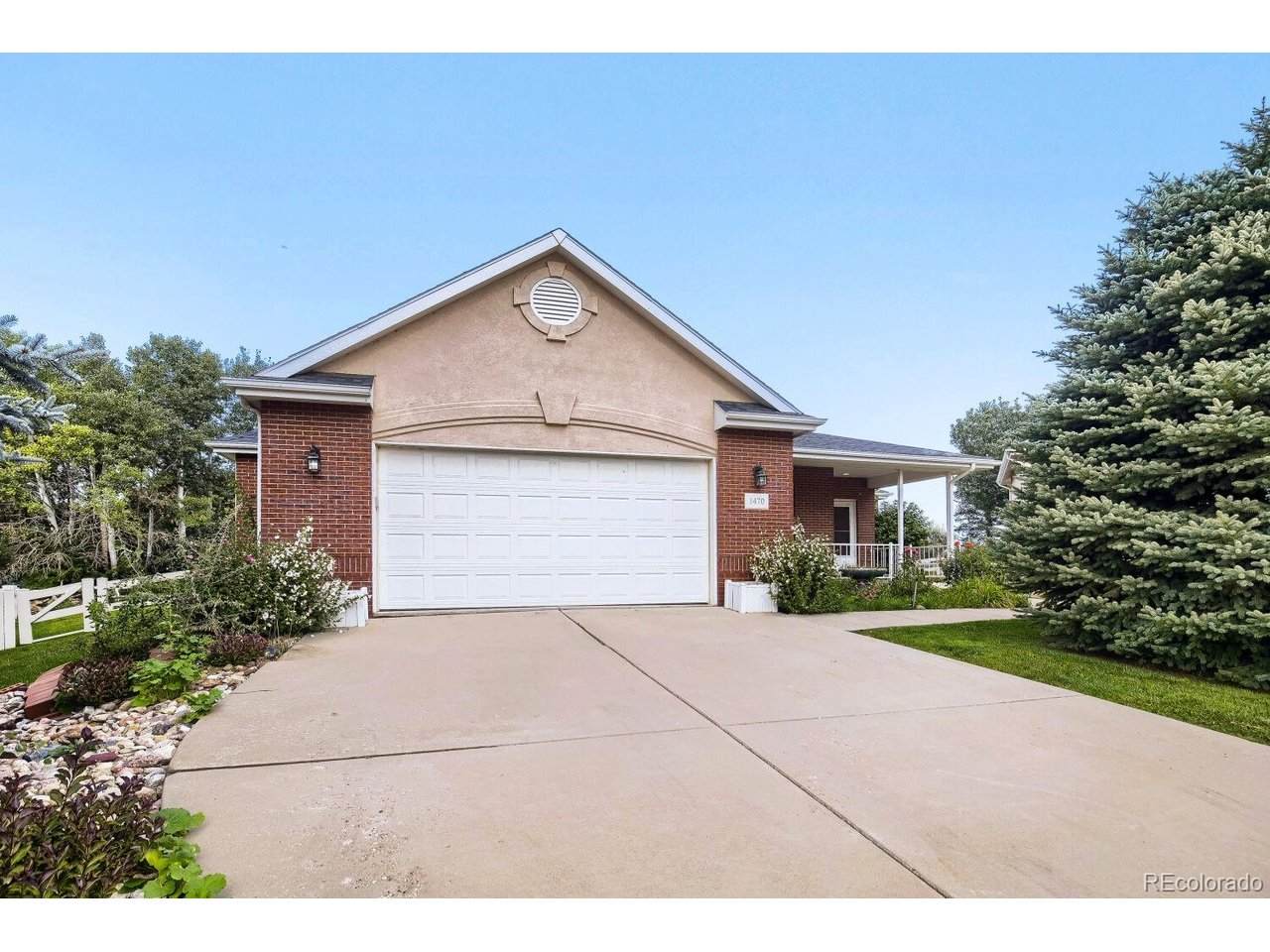 1470 Hawkridge Rd - Photo 1