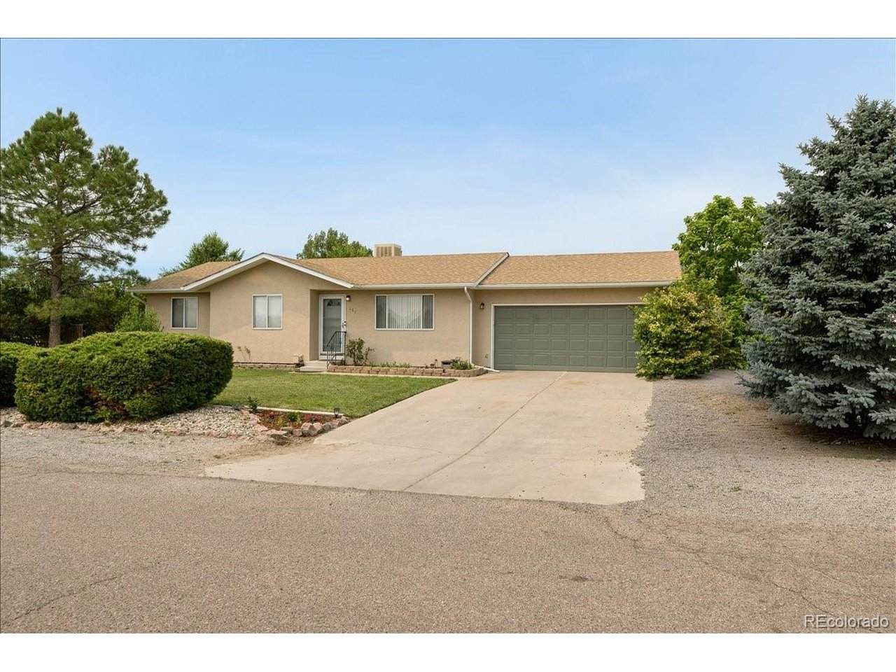 267 Dacona Dr - Photo 1