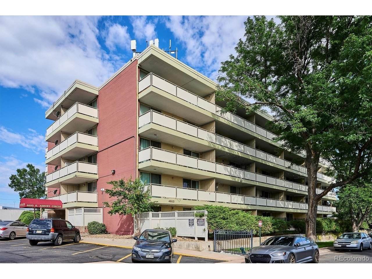 4600 Asbury Cir - Photo 1