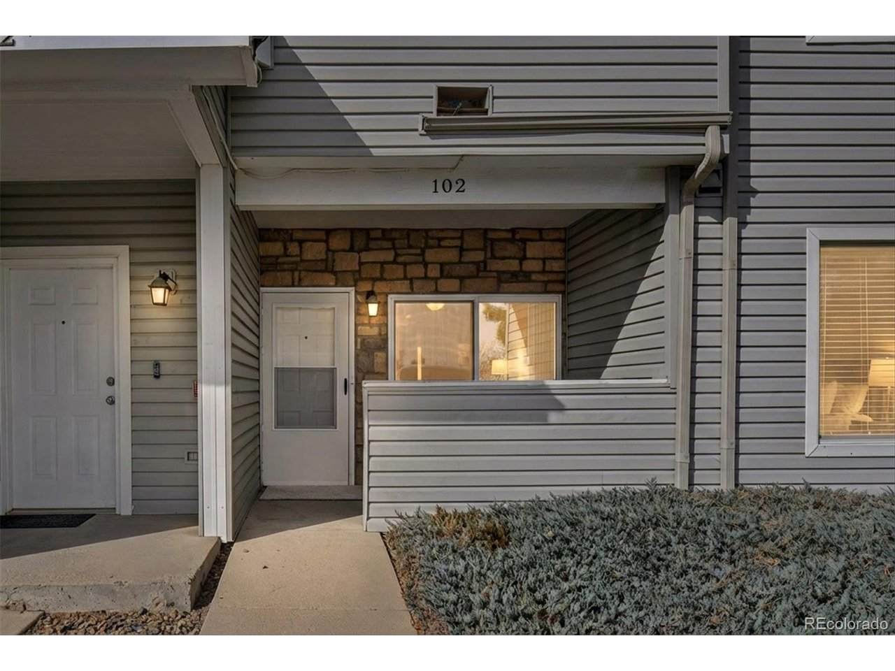 911 Zeno Way - Photo 1