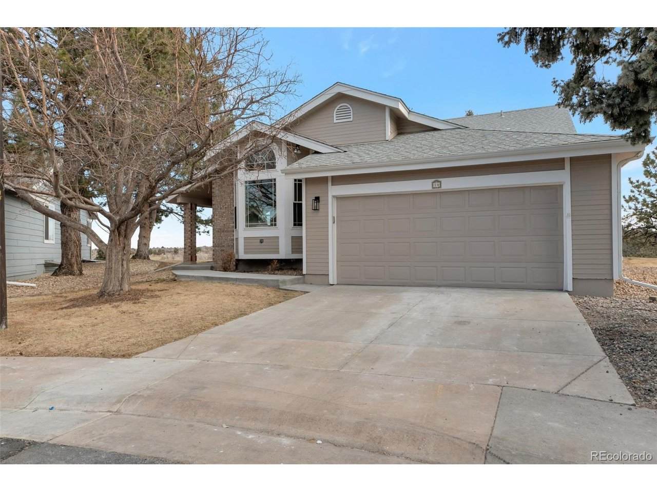14 Stonehaven Ct - Photo 1