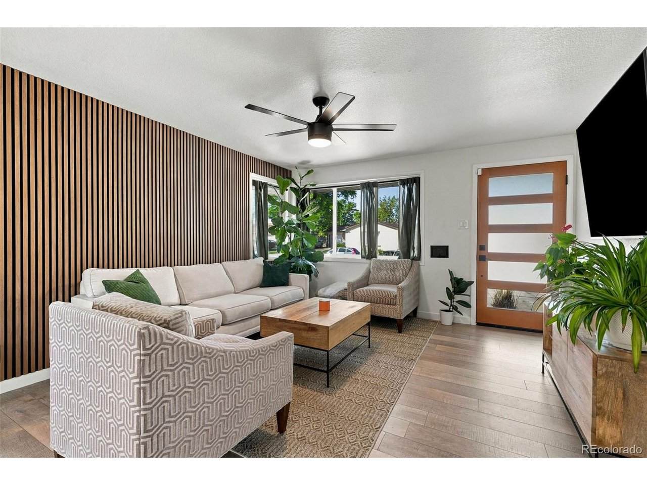2076 Yates St - Photo 1