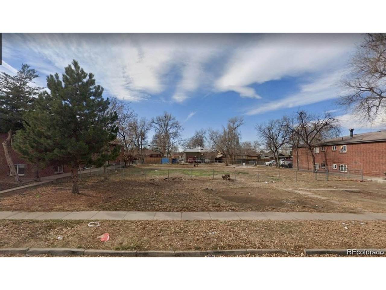 1915 Dallas St - Photo 1