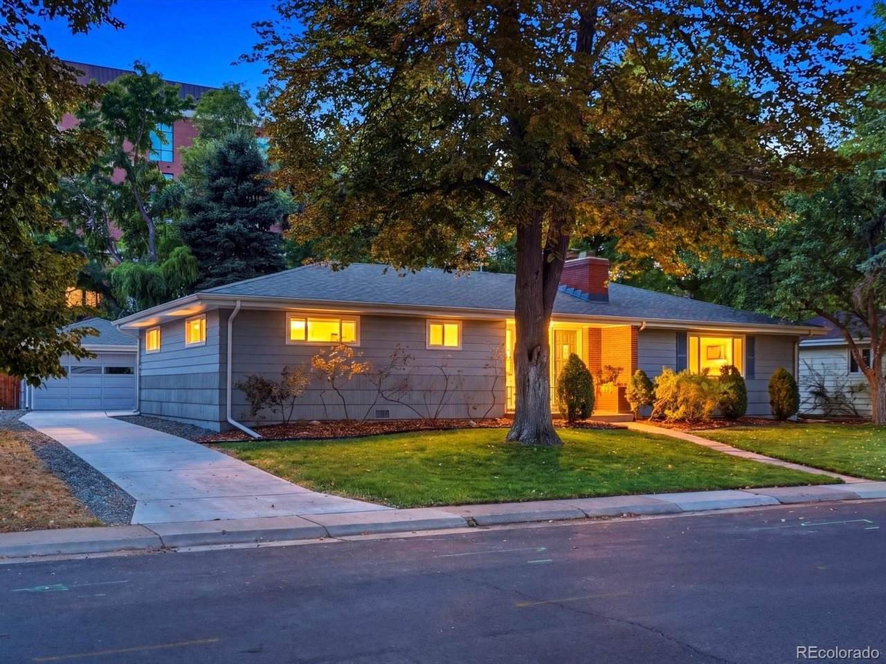 2338 Floyd Pl - Photo 1