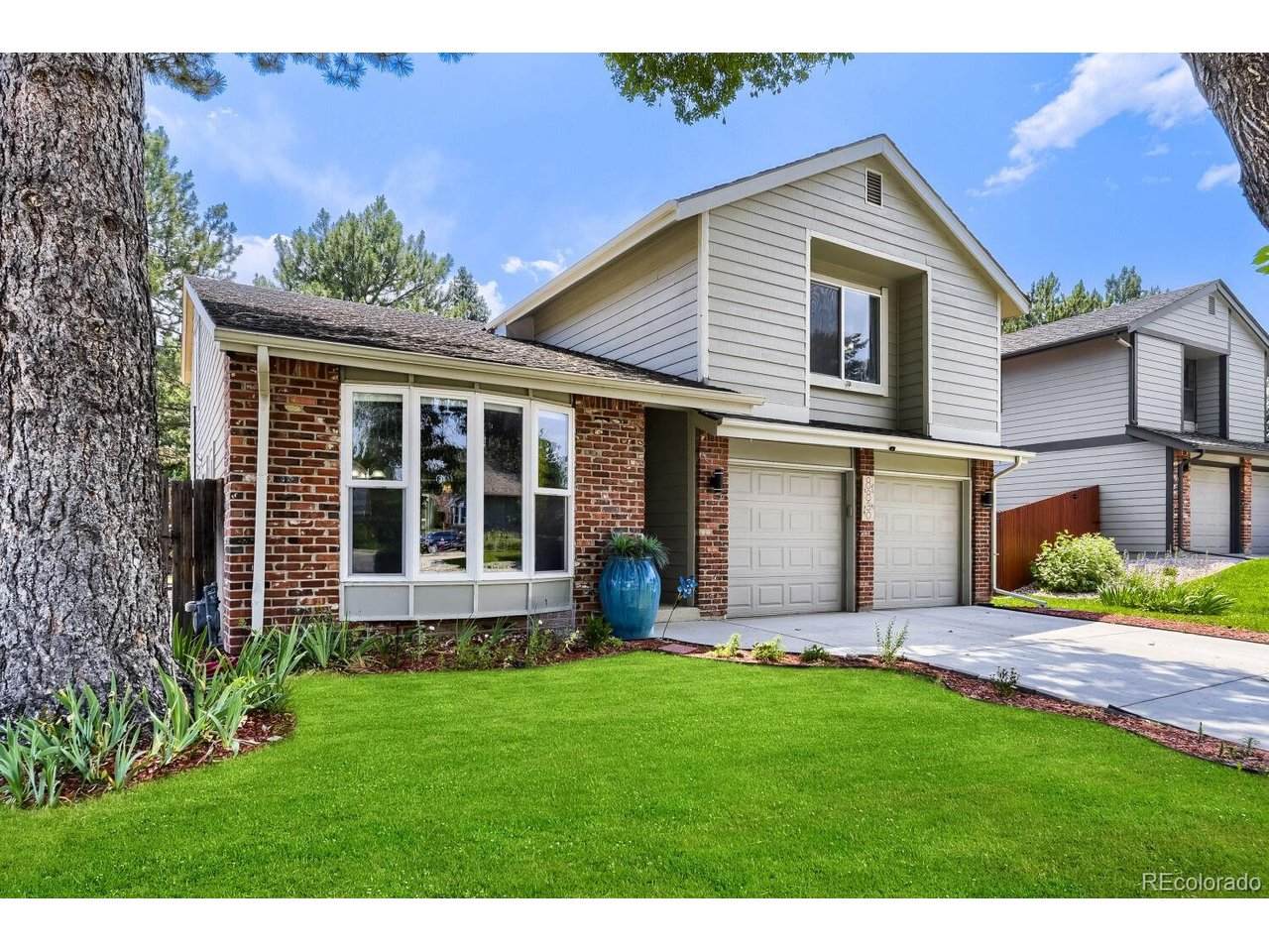 8830 80th Dr - Photo 1