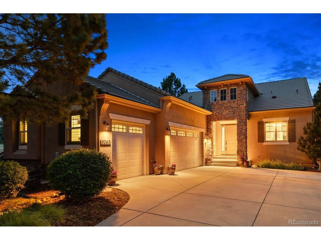 5043 Vermillion Dr - Photo 1