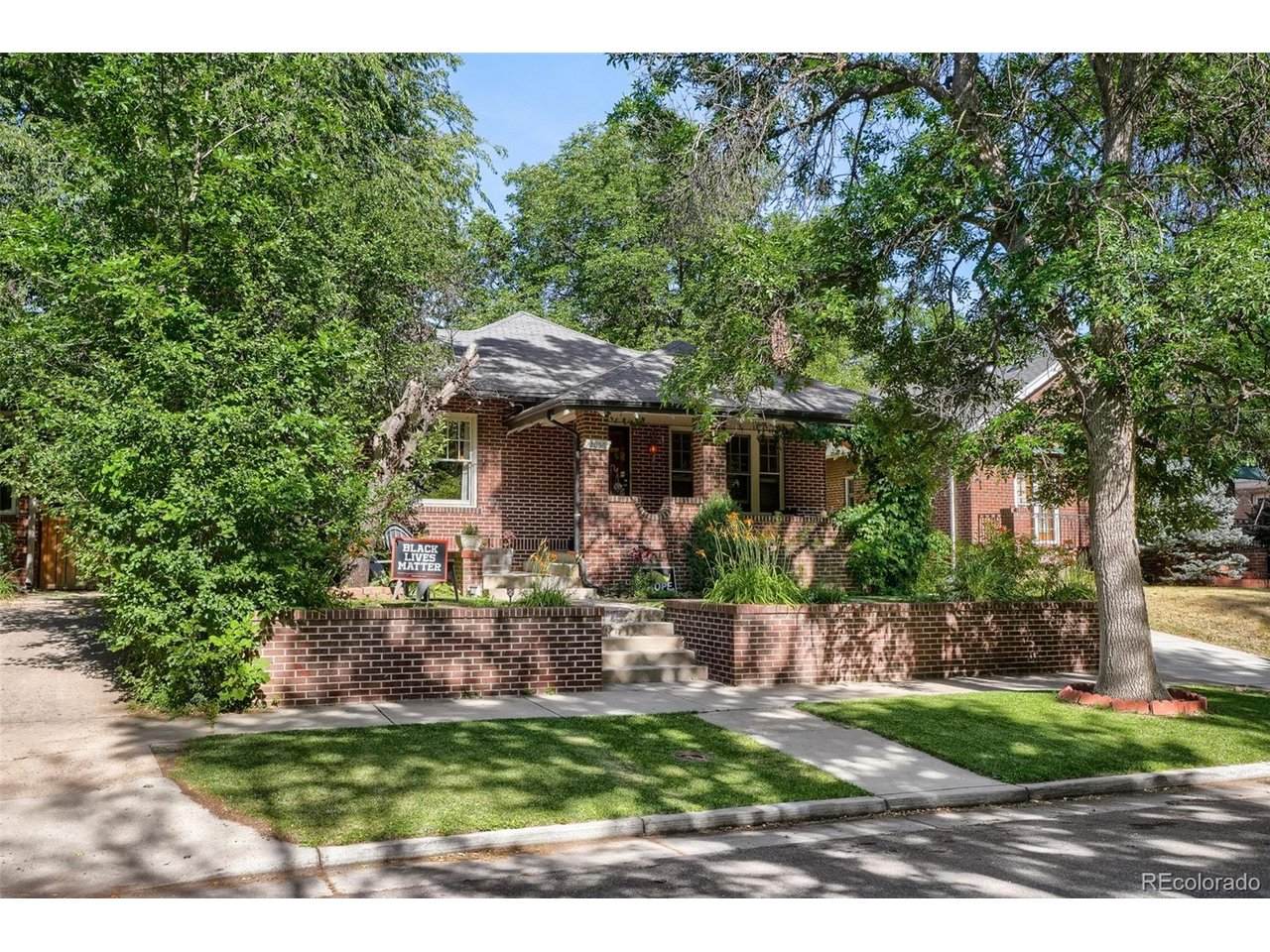 2056 Forest St - Photo 1