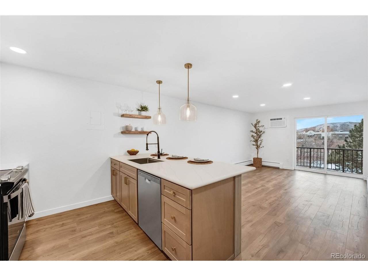 1200 Golden Cir - Photo 1